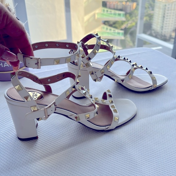 Exe sandals white leather gold spikes size 39 - Picture 3 of 7